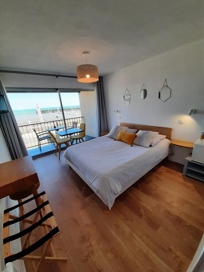 Hotel Du Port Bar Restaurant Сарзо Екстериор снимка