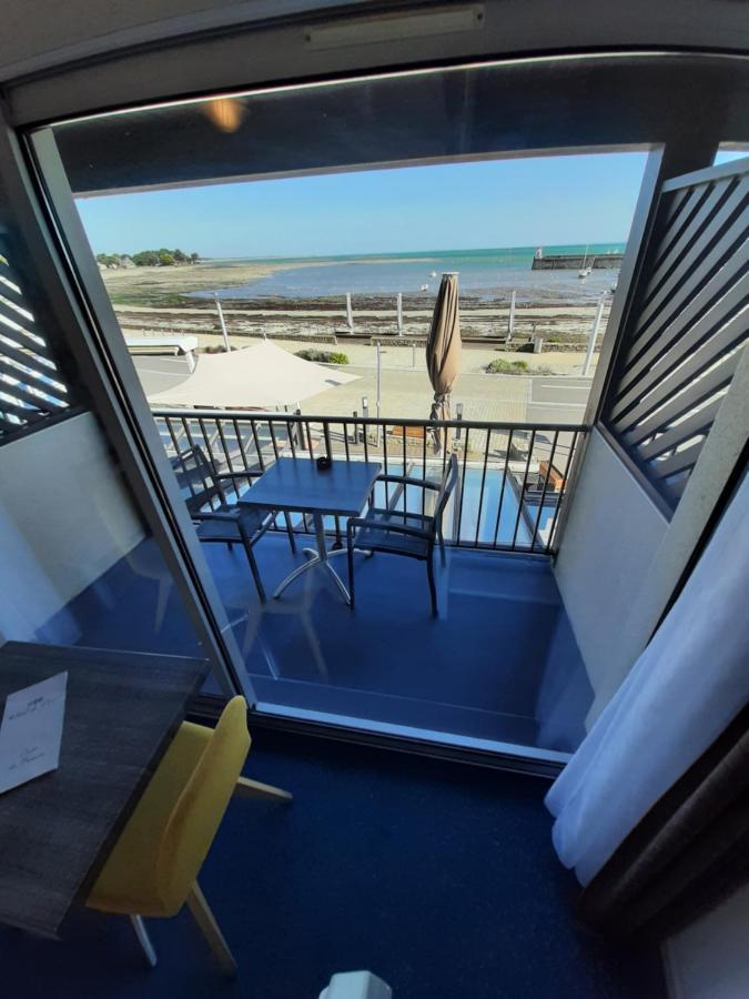 Hotel Du Port Bar Restaurant Сарзо Екстериор снимка