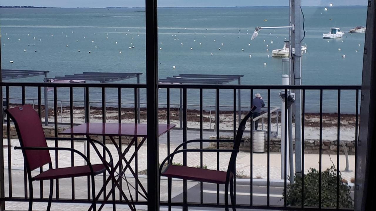 Hotel Du Port Bar Restaurant Сарзо Екстериор снимка